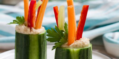 Цветни зеленчукови кошнички от краставица