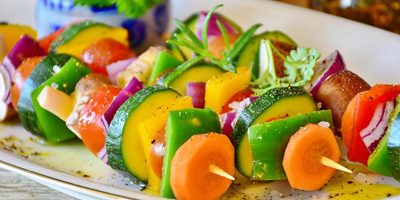 Цветни зеленчукови шишчета